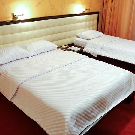 Hotel Anna Junior Targu Jiu Bilik gambar