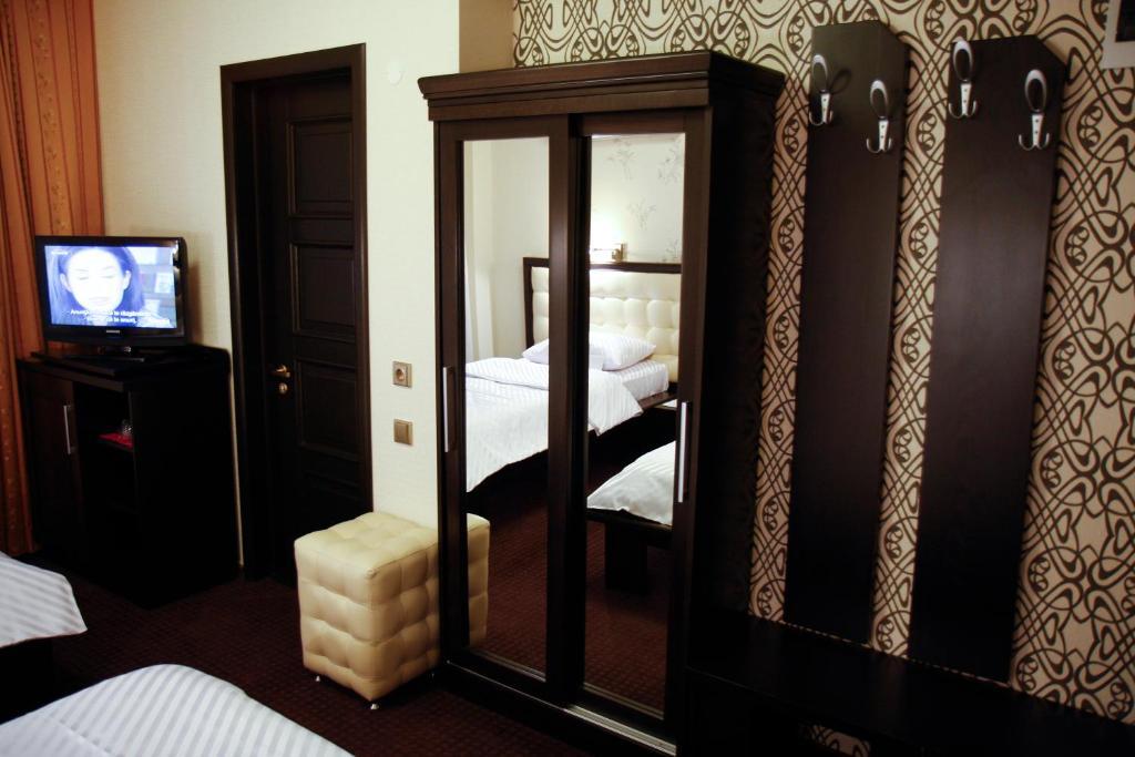 Hotel Anna Junior Targu Jiu Bilik gambar