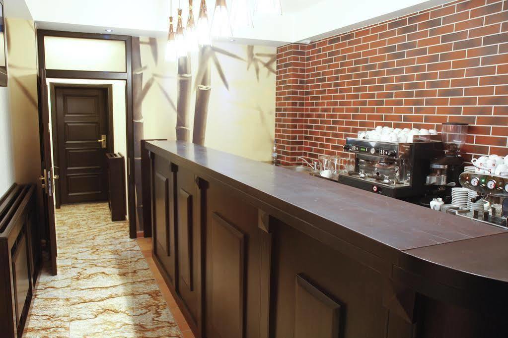 Hotel Anna Junior Targu Jiu Restoran gambar