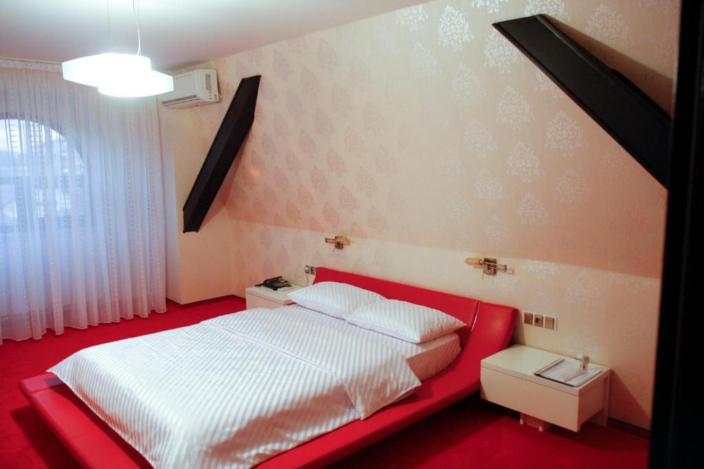 Hotel Anna Junior Targu Jiu Bilik gambar