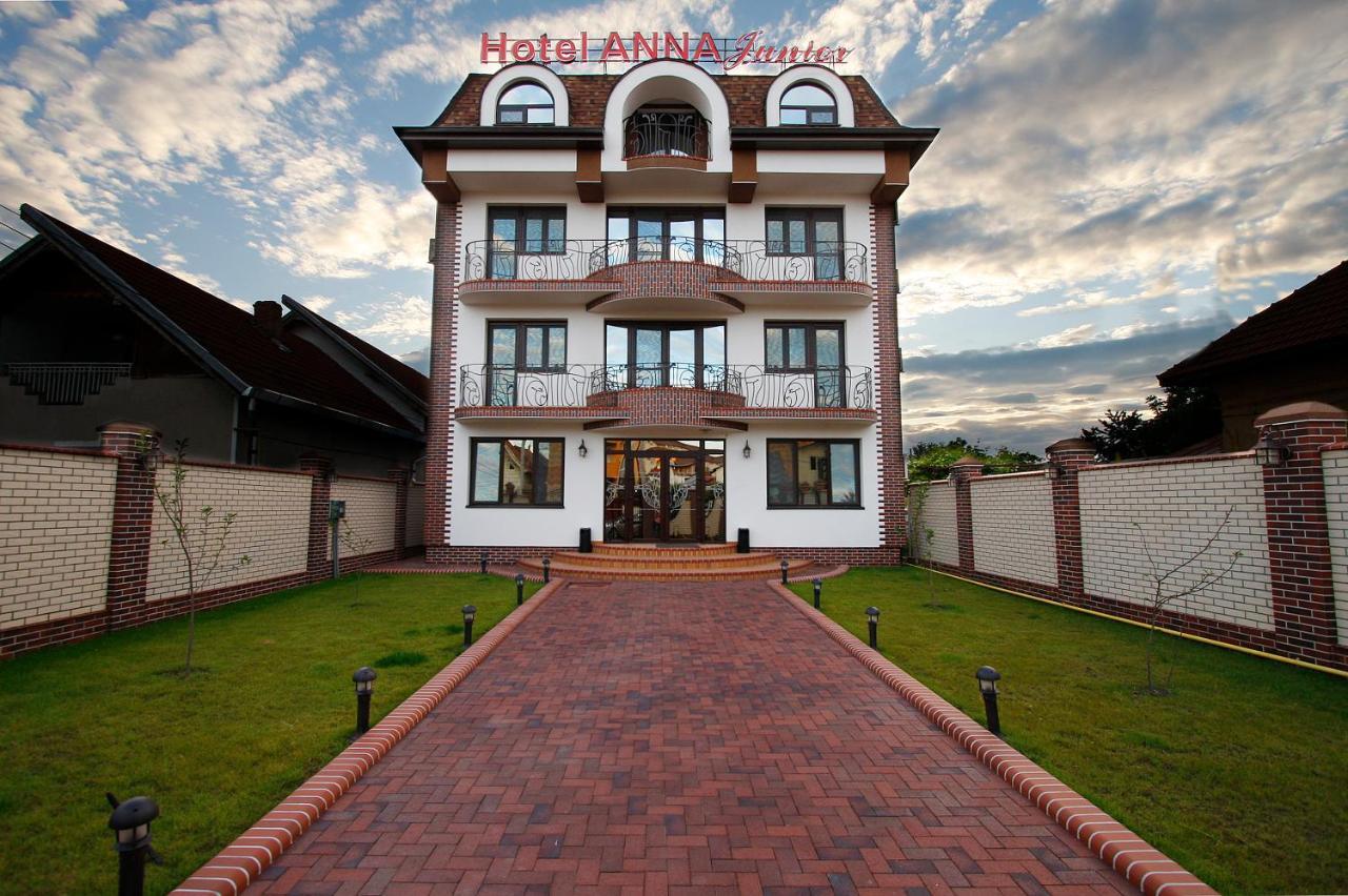 Hotel Anna Junior Targu Jiu Luaran gambar